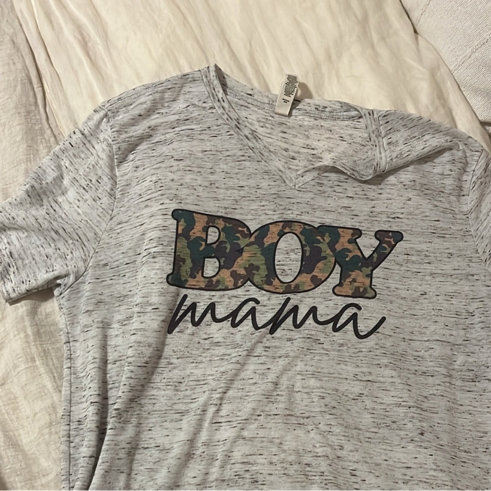 Boy mama tee